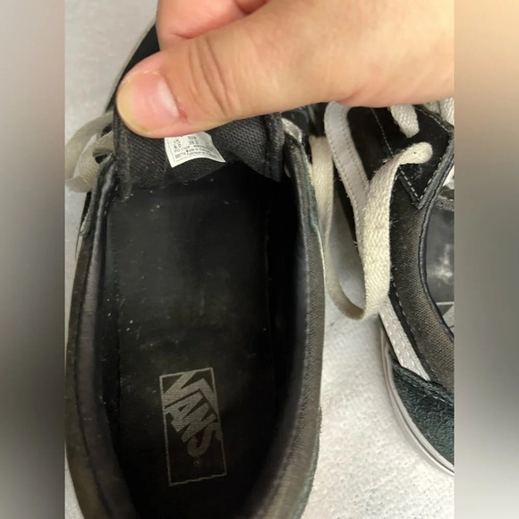Youth Vans Size 7 - Picture 5 of 7